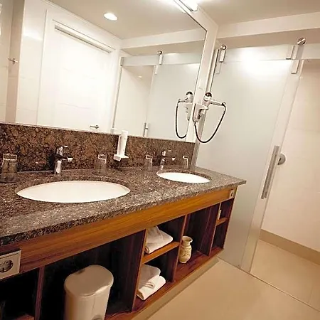 Business Ambio Hotel 4*
