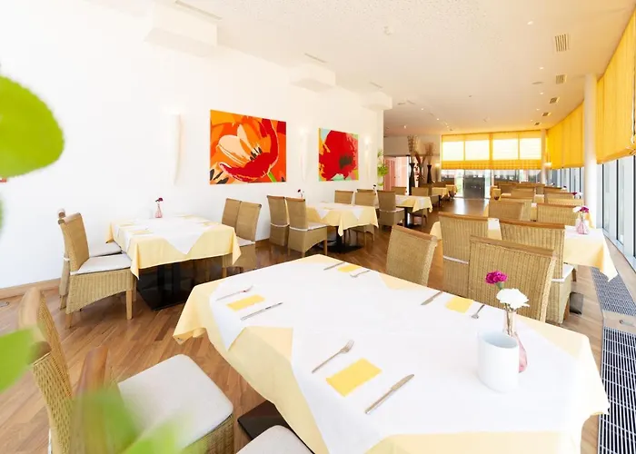 Hotel Business Ambio 4*